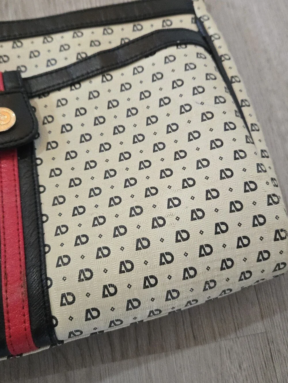 Vintage 80s? Almondo Logo Design Crossbody Purse